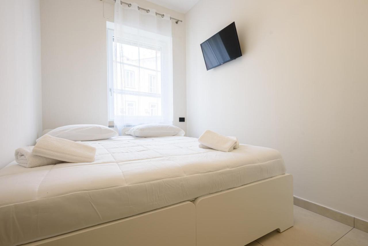 Via Niccolo Tommaseo 4 - 3 Apartamento